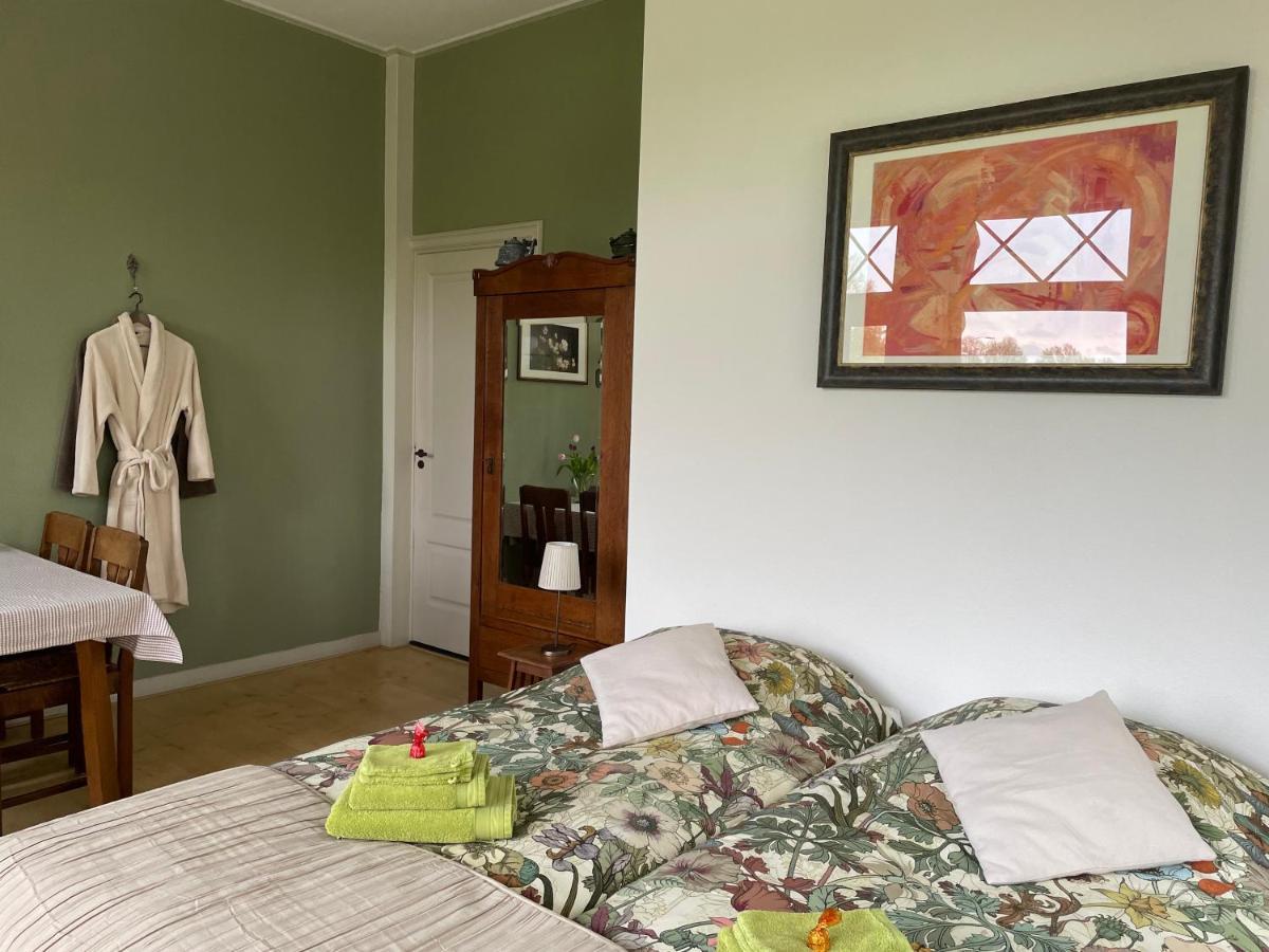 B&B De Zulthe Roden Extérieur photo