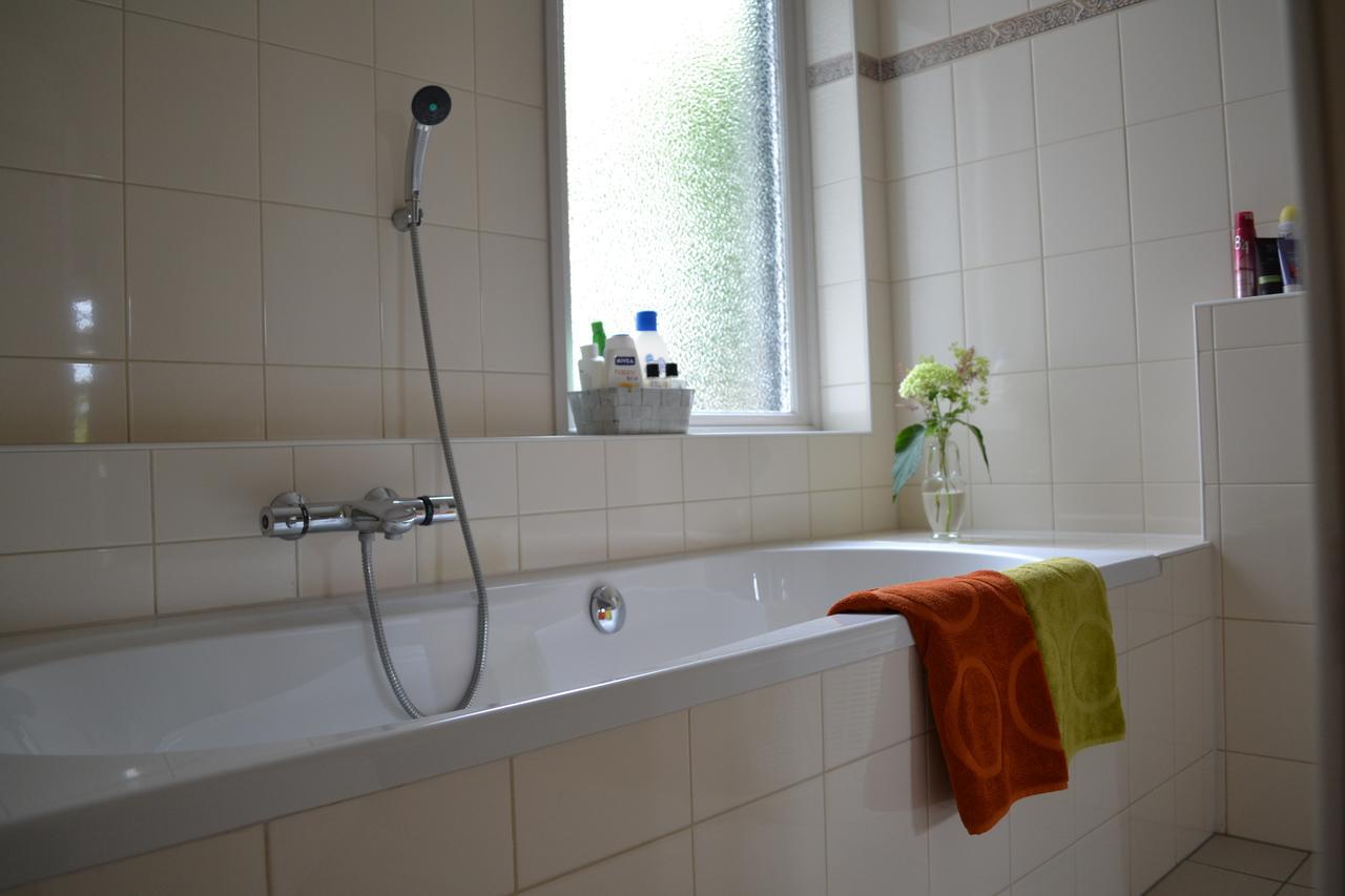 B&B De Zulthe Roden Extérieur photo
