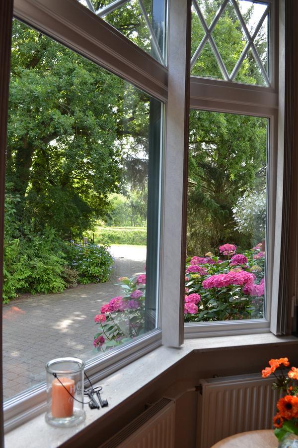 B&B De Zulthe Roden Extérieur photo