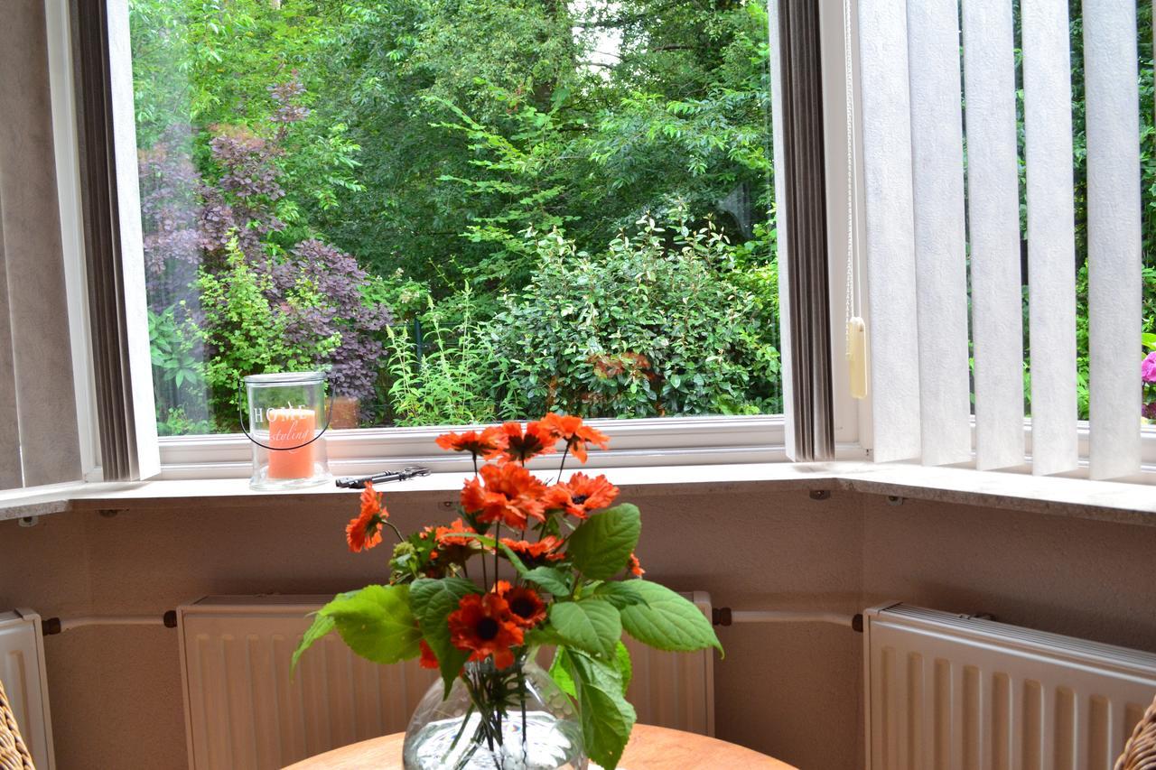 B&B De Zulthe Roden Extérieur photo